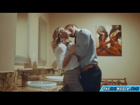 ❤️ Nigbati bilondi ti oyan ba tan ọ ni yara isinmi ti gbogbo eniyan ❤️❌  si wa ❌️❤